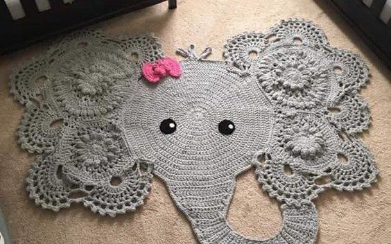 Crochet-Elephant-Rug