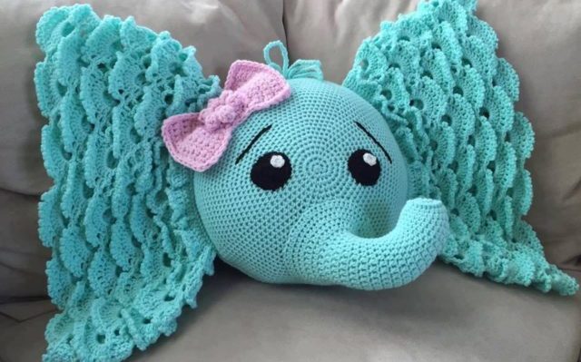 crochet-elephant-pillow-pattern-640×480