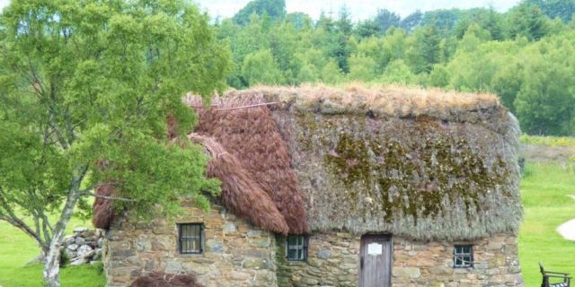 Leanach-Cottage-Culloden-Moor-640×394