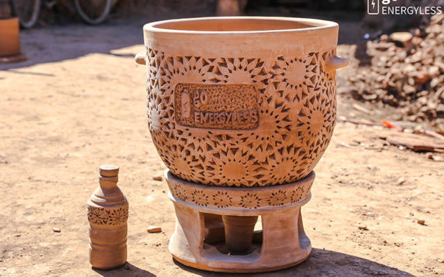 Refrigerator-that-Runs-Without-Electricity-640×426